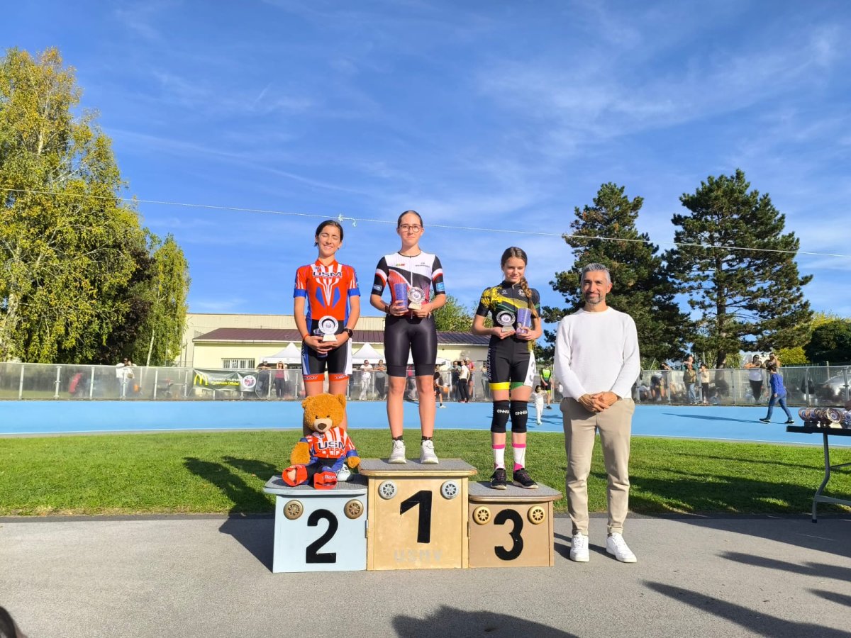 PODIUM CF