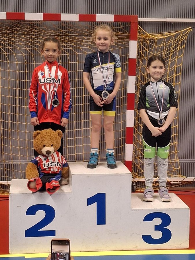 PODIUM MF