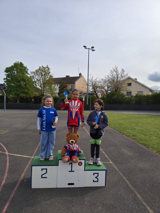podium MF _Sanaa