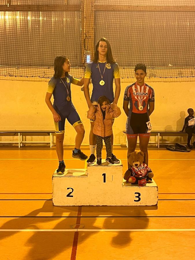 podium_JBH_261123