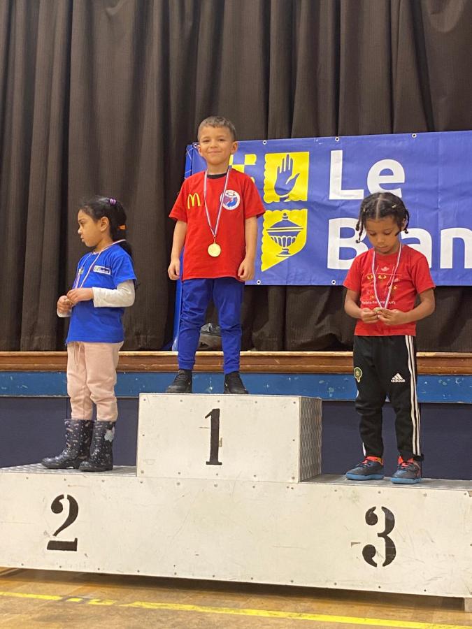 podium Baby_SElim